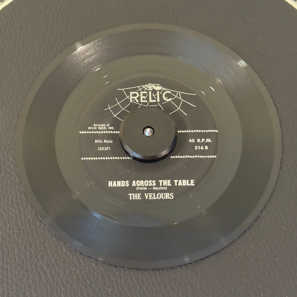 Velours, The - This Could Be The Night / Hands Across The Table