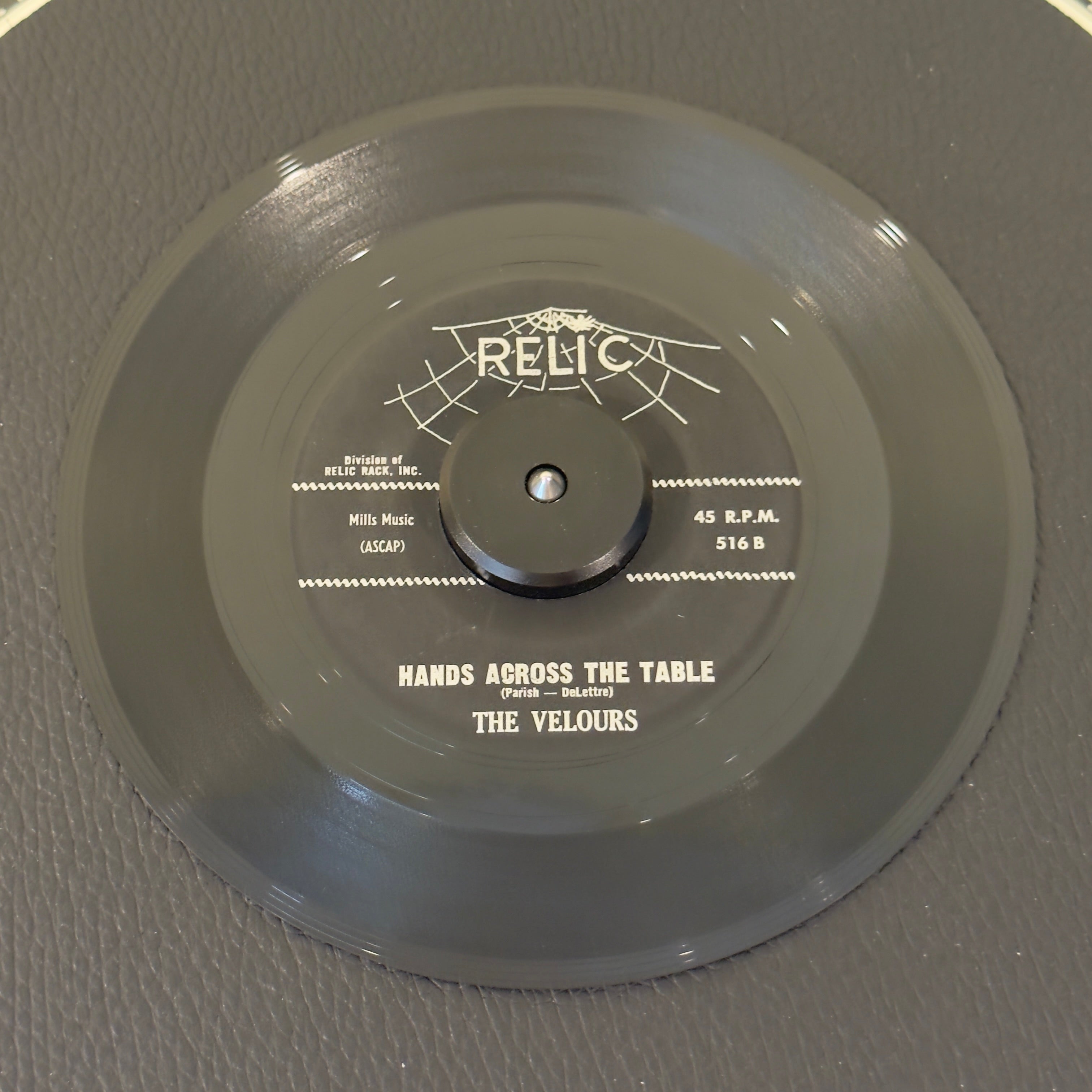 Velours, The - This Could Be The Night / Hands Across The Table