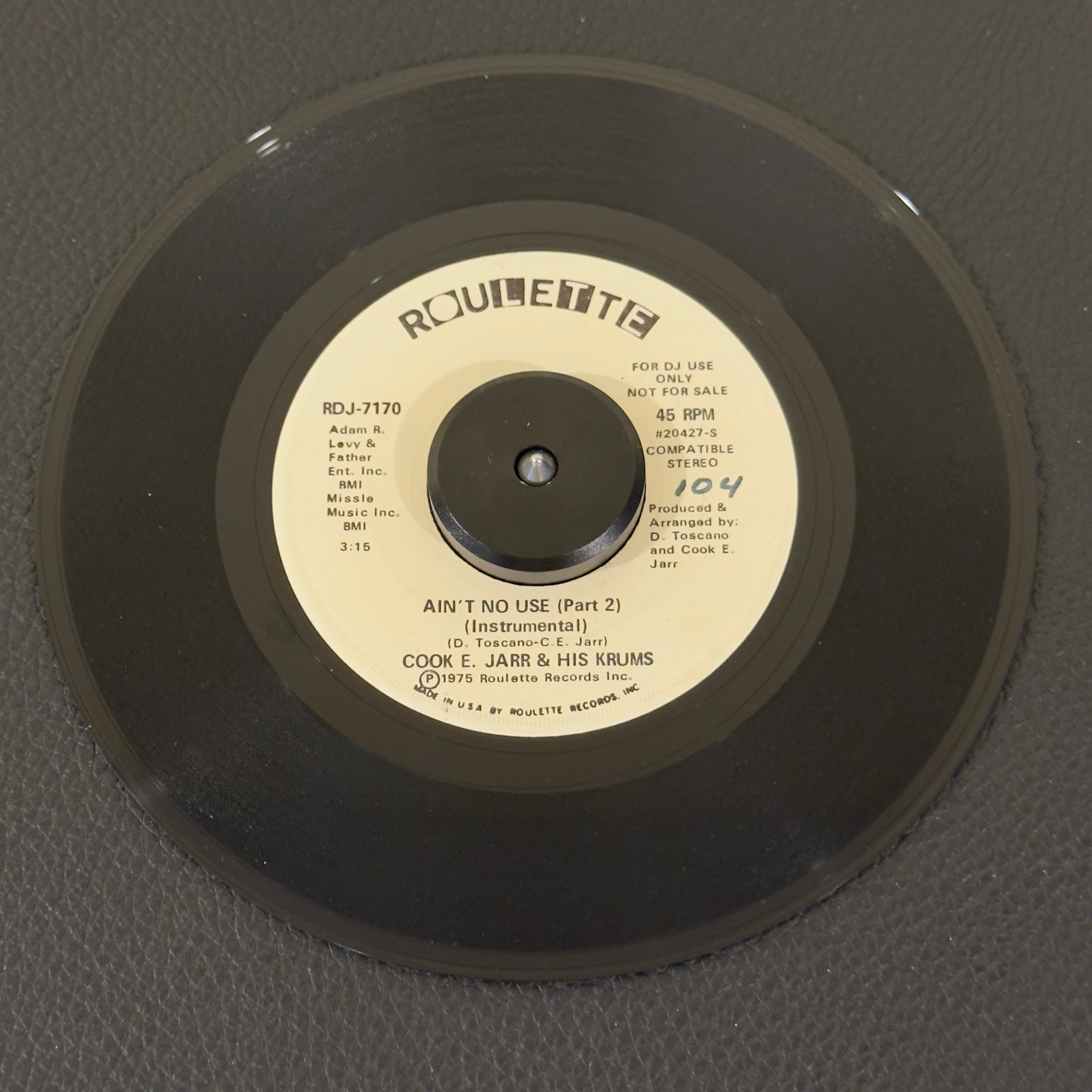 Cook E. Jarr & His Crumbs - Ain't No Use / (Part 2) (Instrumental)