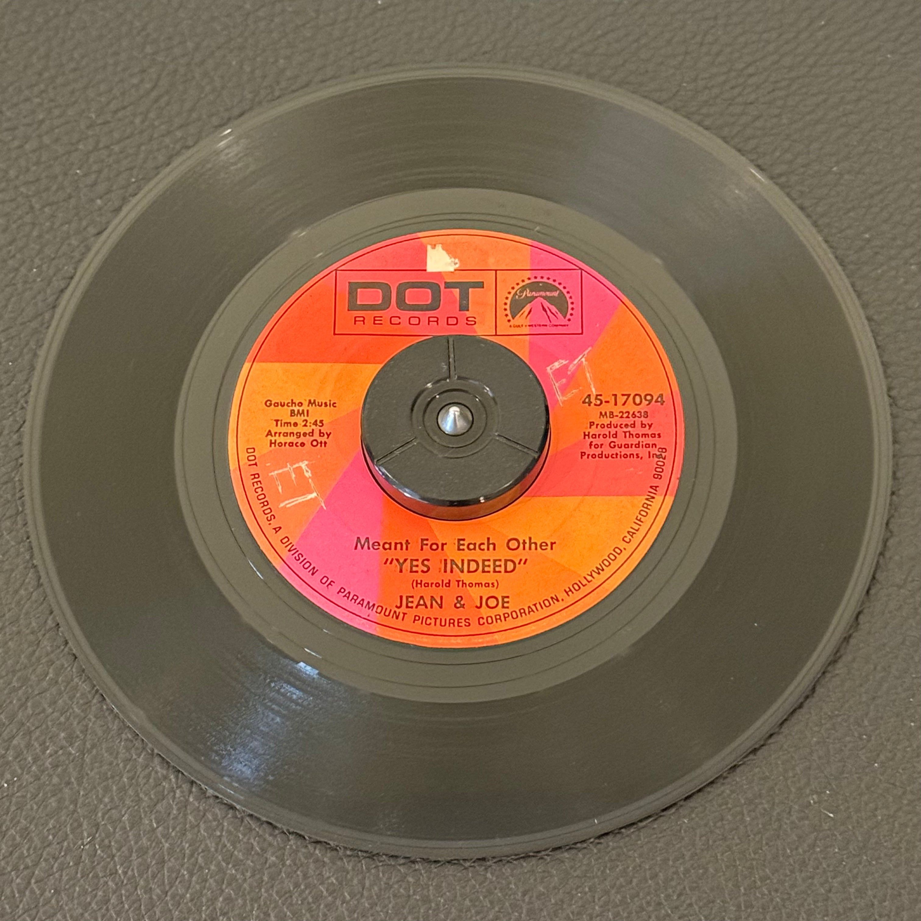 Jean & Joe - Don't Shoot Me Down / Meant For Each Other "Yes Indeed"