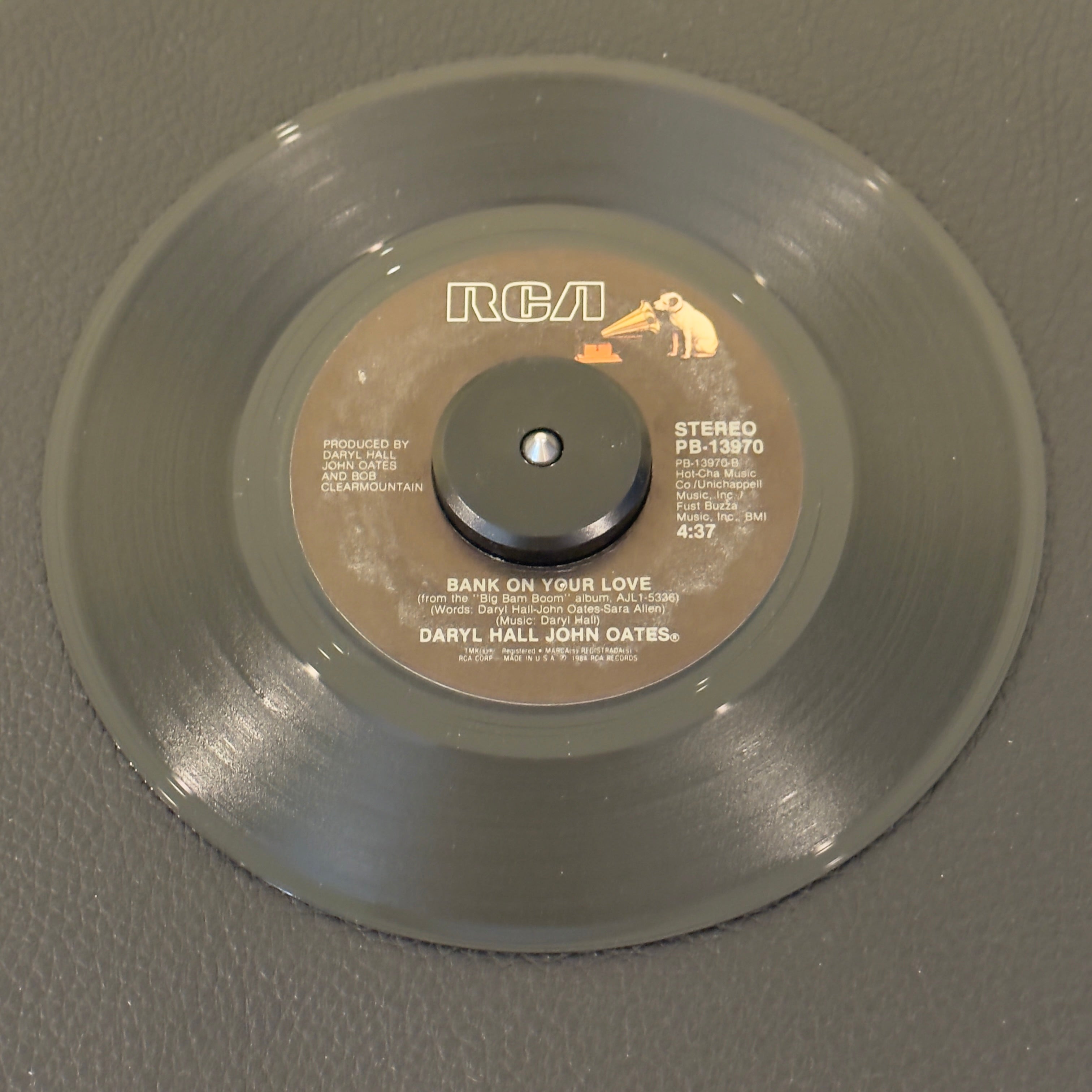 Daryl Hall & John Oates - Method Of Modern Love / Bank On Your Love