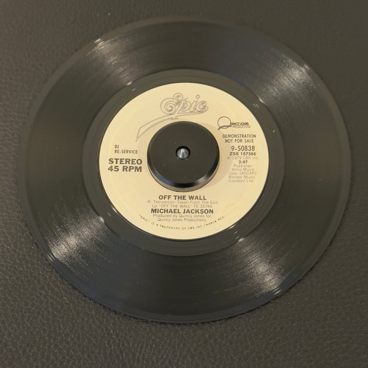 Michael Jackson – Off The Wall record