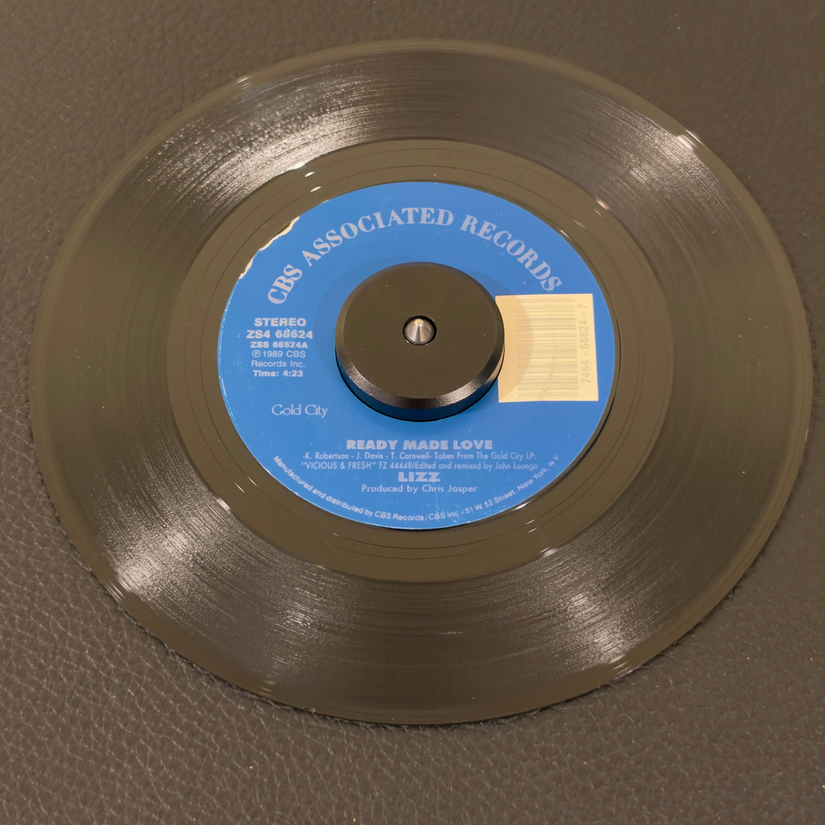 Lizz – Ready Made Love / Chance For Love record