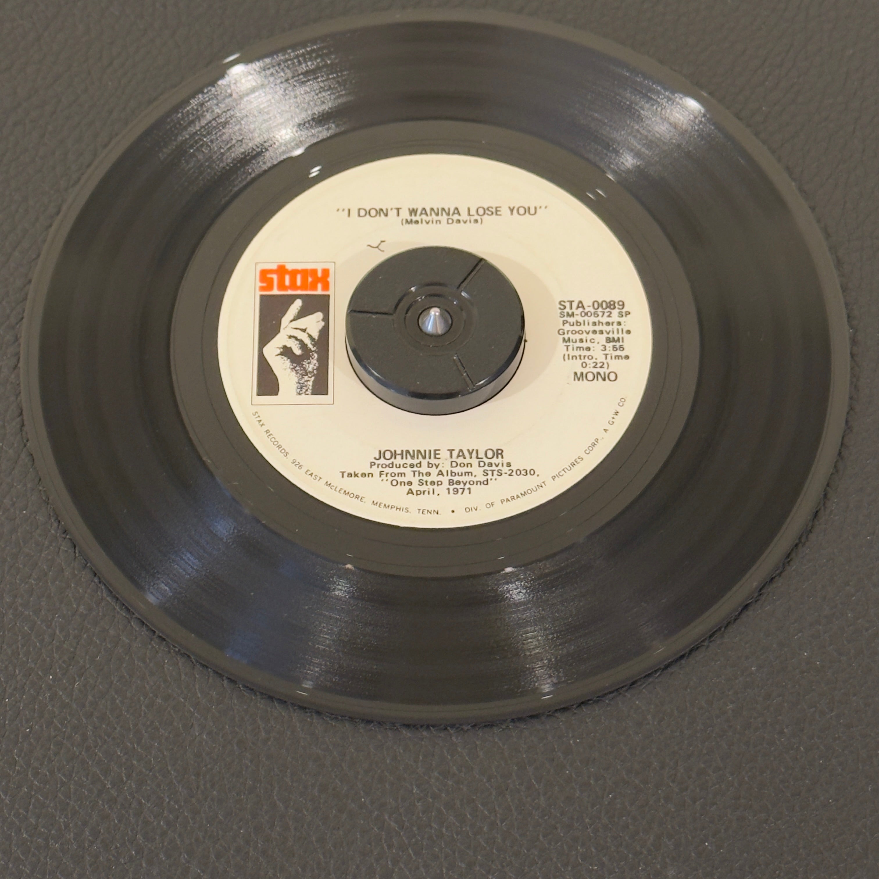 7" vinyl record by Johnnie Taylor featuring "I Don't Wanna Lose You/I Don't Wanna Lose You", released on Stax (STA-0089), in VG+ (Very Good Plus) condition, classic analog collectable for turntable playback. Includes Stax sleeve. Promo Copy.