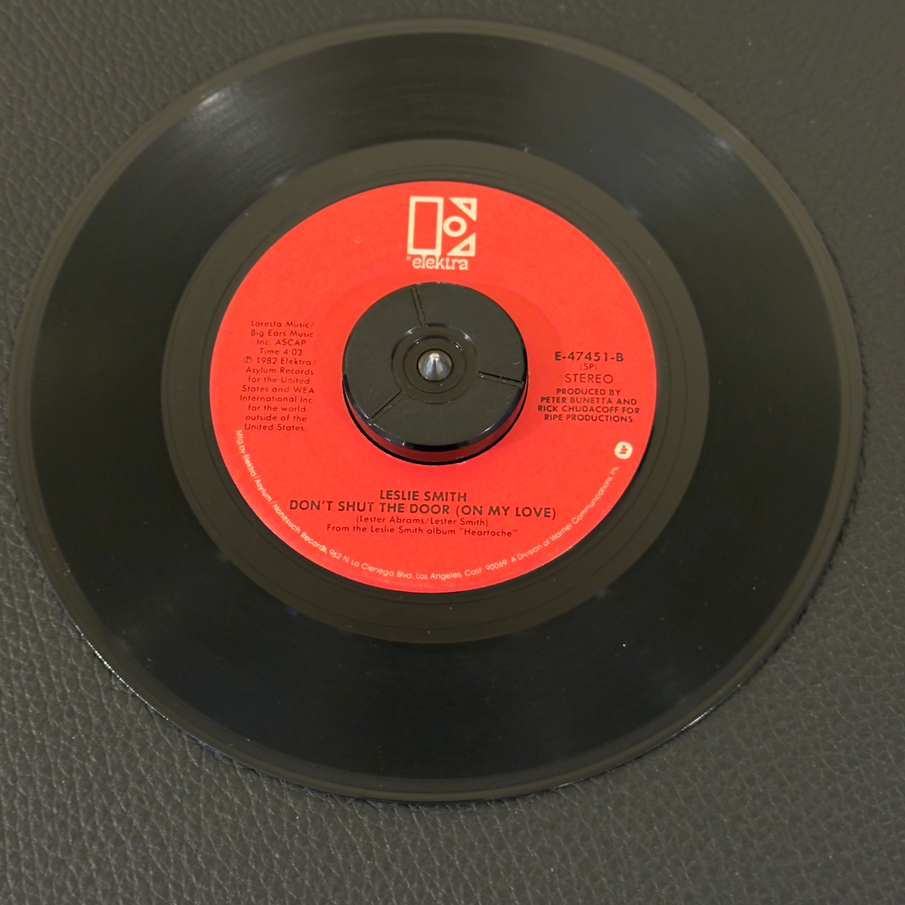 Leslie Smith - Before The Night Is Over / Don't Shut The Door (On My L