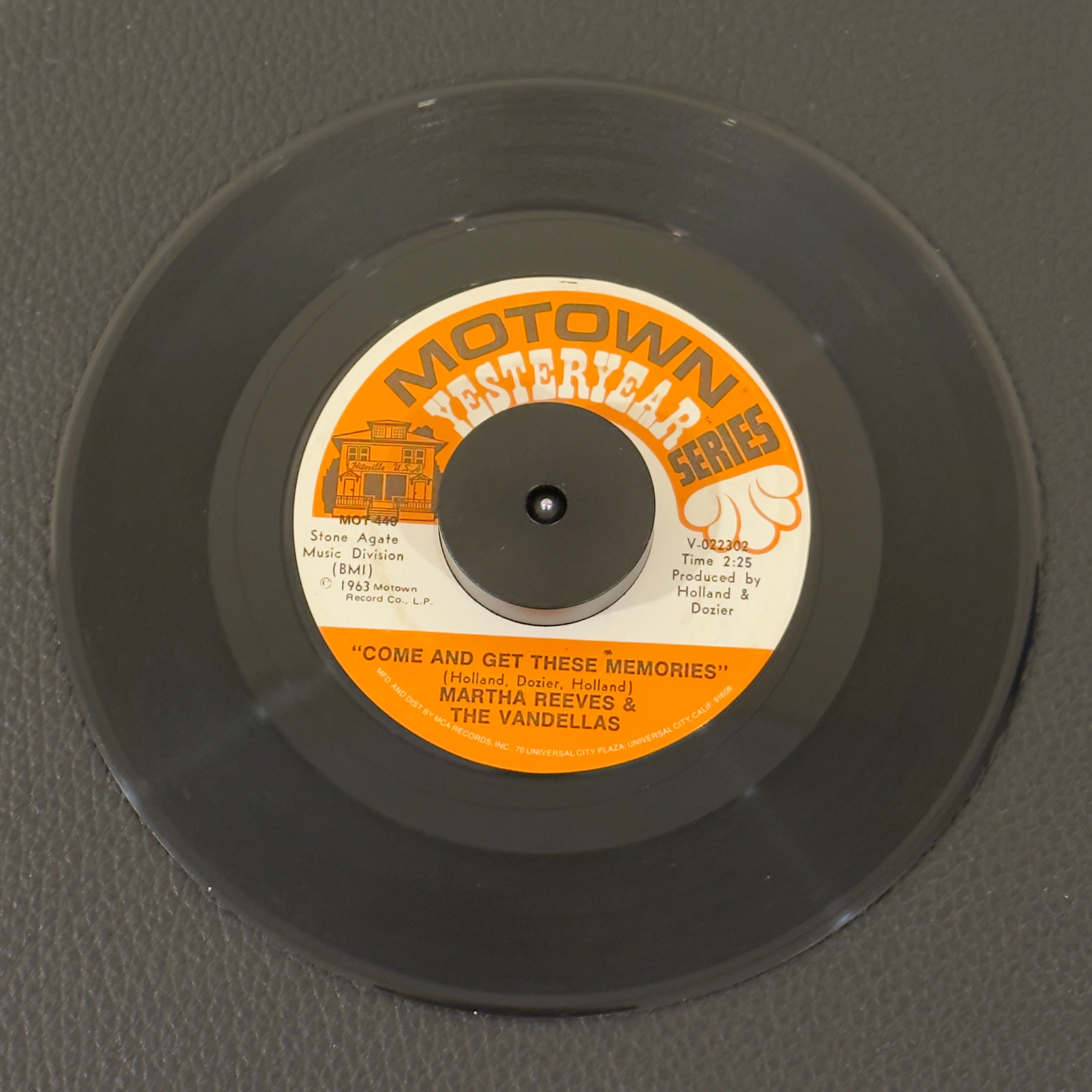 7" vinyl record by Martha Reeves & The Vandellas featuring "Come And Get These Memories/Love Is Like A Heat Wave", released on Motown Yesteryear (MOT-449), in VG+ (Very Good Plus) condition, classic analog collectable for turntable playback. Motown Yesteryear Series - Repress - Plastic Enterprise Pressing.